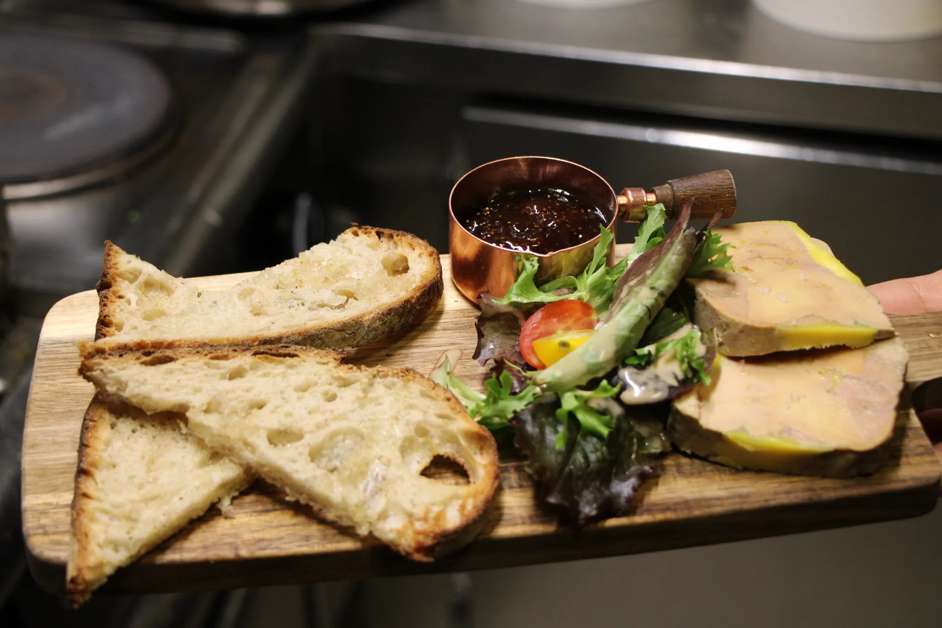 Foie gras de canard, Toasts et confiture de figues